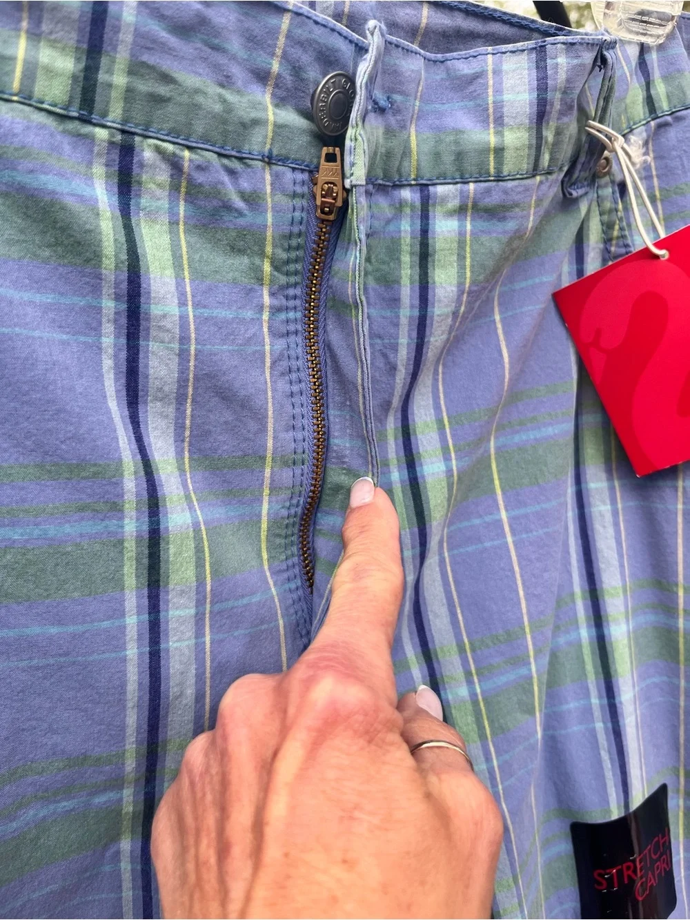 NWT Gloria Vanderbilt Women’s Plus Size 22W Plaid Stretch Capri Blue Green - Picture 3 of 5